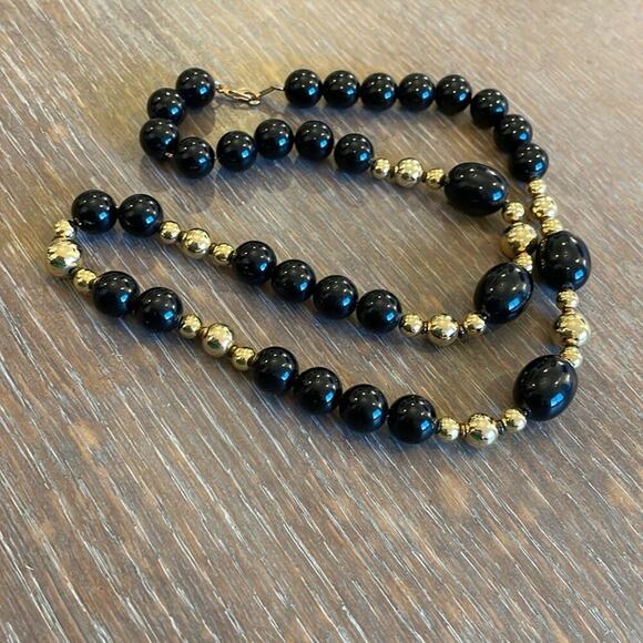 Vintage Costume Jewelry Necklace - Picture 5 of 5